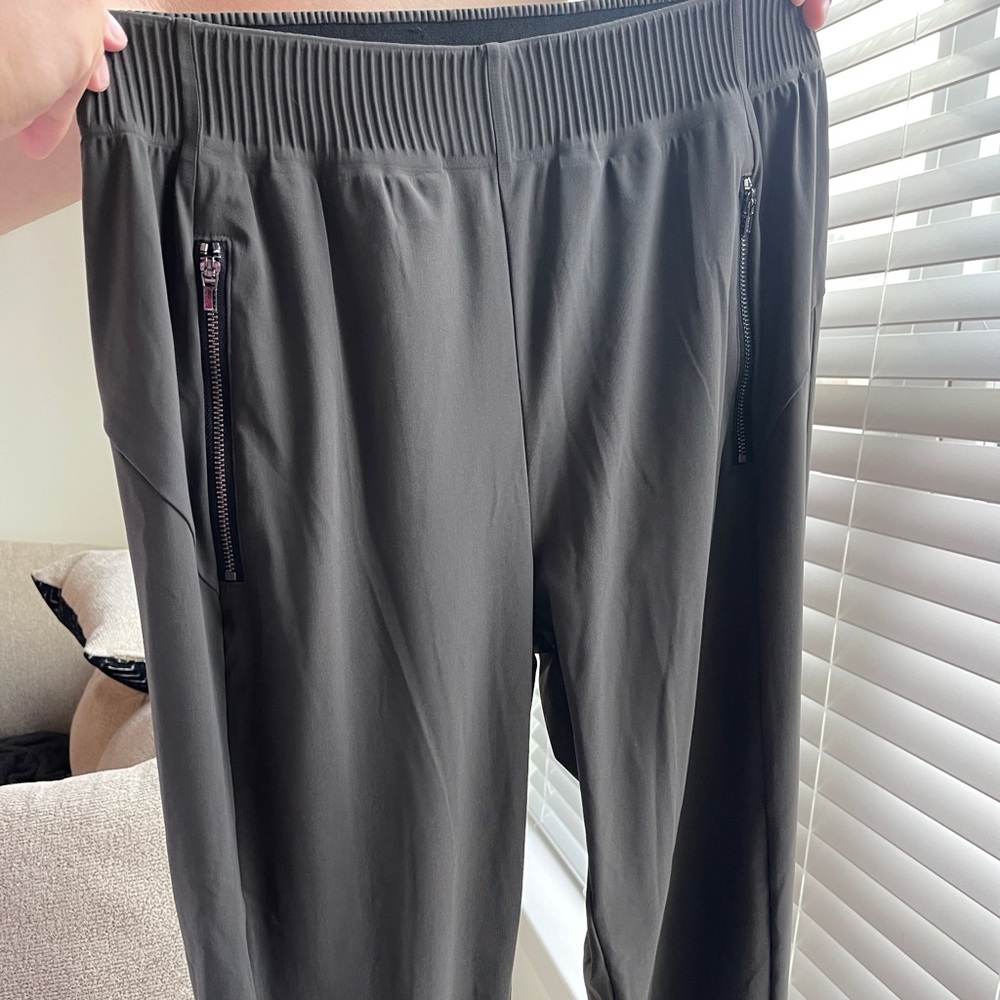 Athleta - Cosmic Jogger Women’s Reg Small